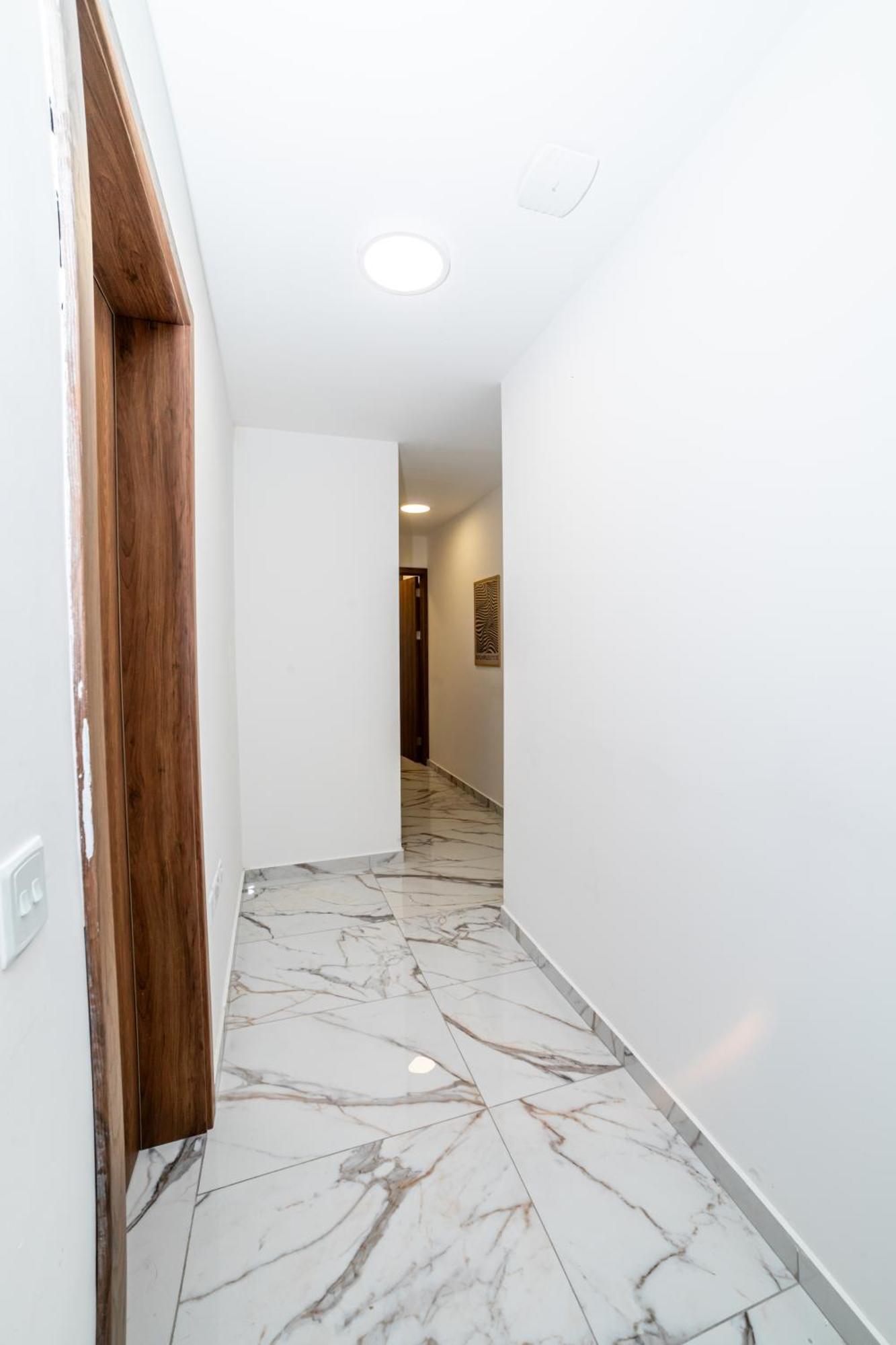 New, Stylish And Modern 1Br Apartment เซนต์พอลส์เบย์ ภายนอก รูปภาพ